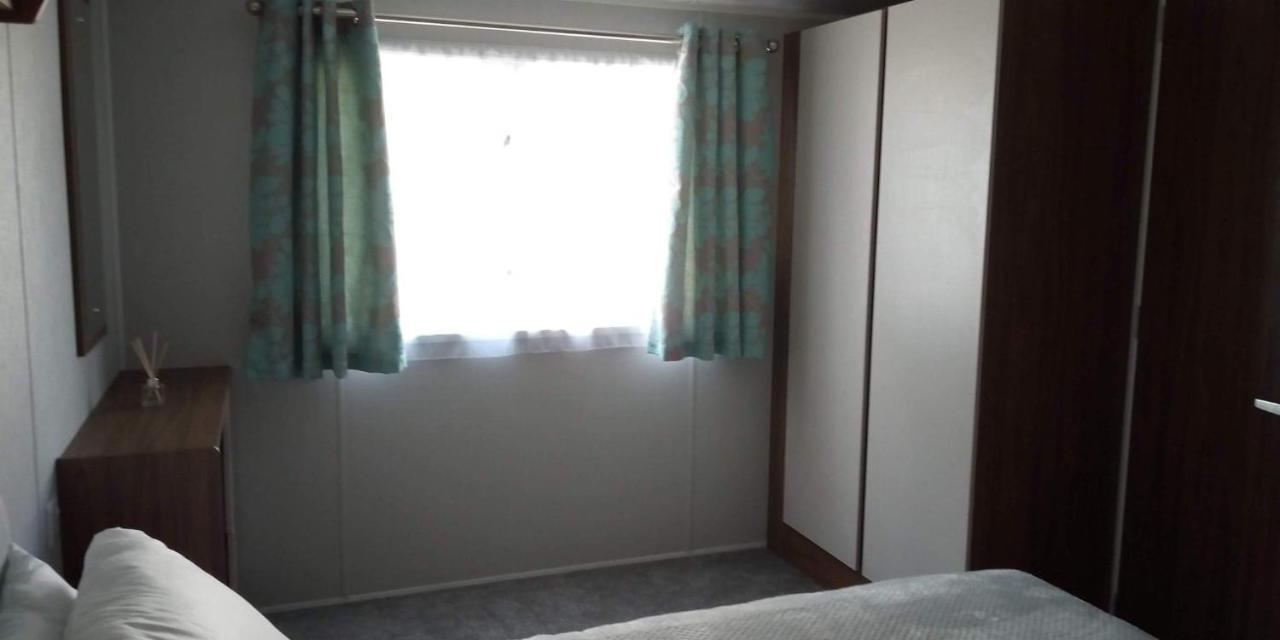 Haven Rockley Park,Lytchett Bay View Hotel Пул Екстериор снимка